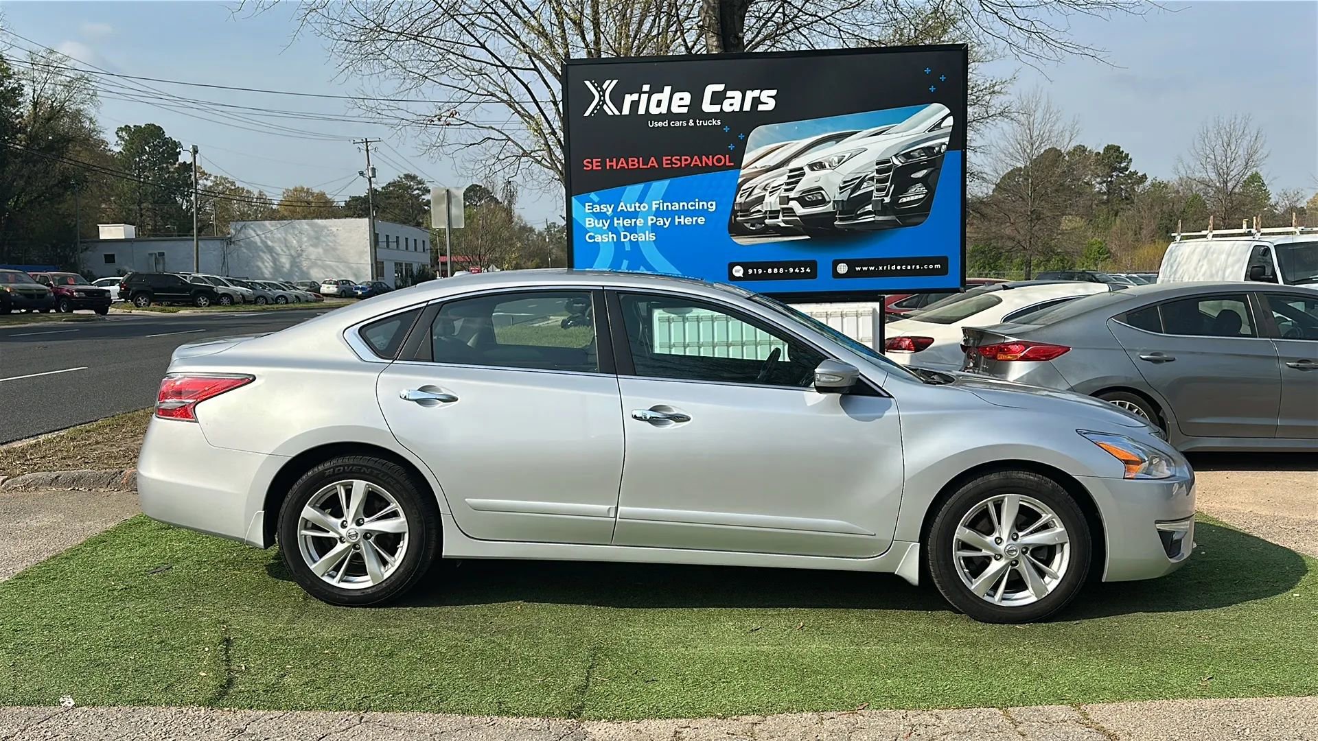 Used 2015 Nissan Altima 2.5 SL w/ Technology Package image 9