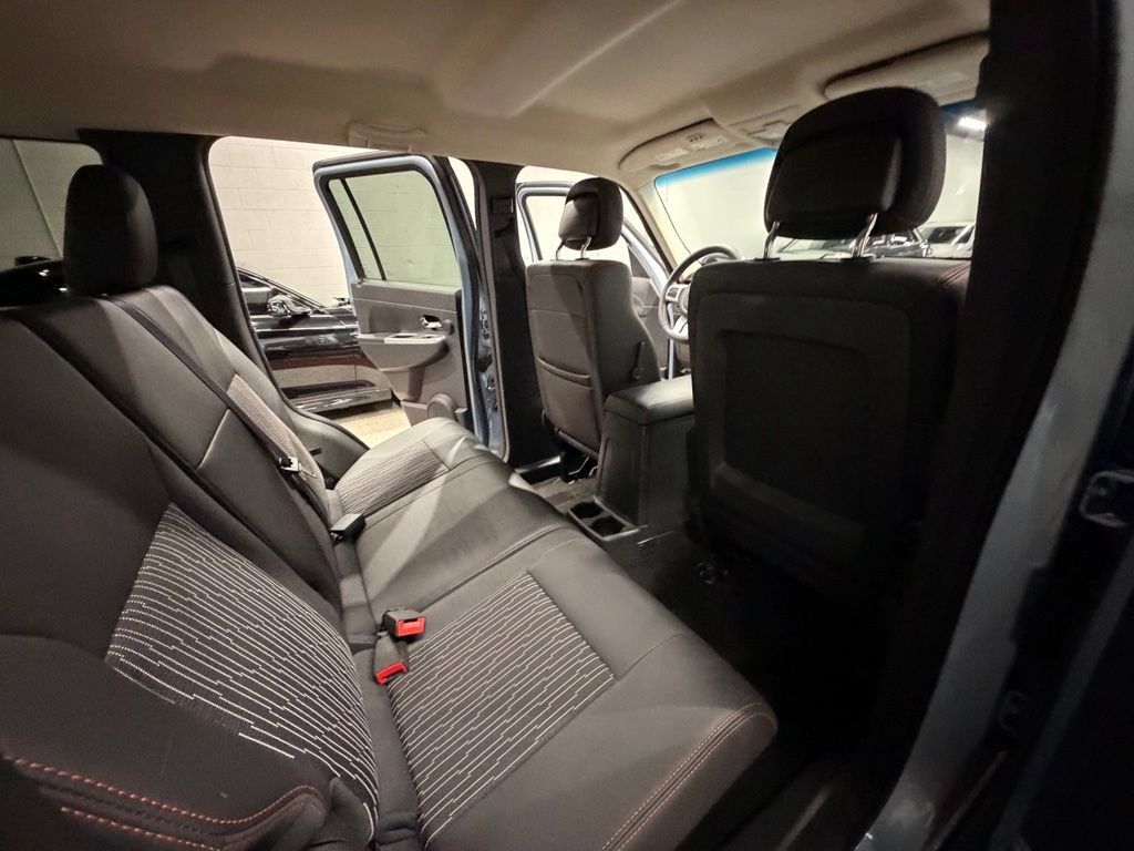 Used 2012 Jeep Liberty Arctic AWD/4WD image 26