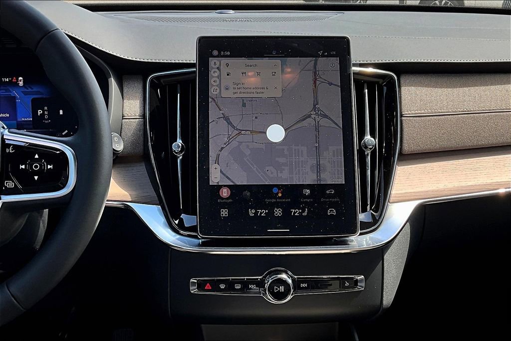 New 2026 Volvo XC90 B6 Plus w/ Protection Package Premier image 17