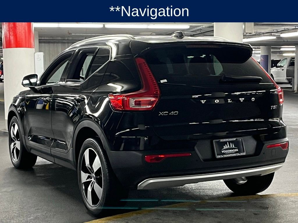 Used 2020 Volvo XC40 T5 Momentum image 5