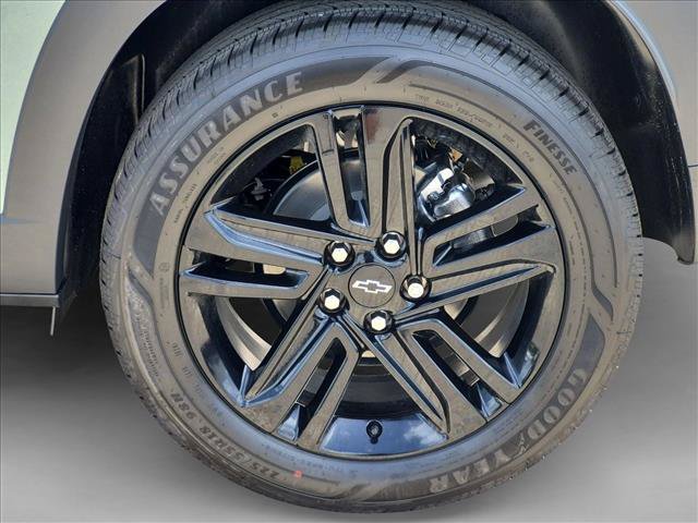 New 2026 Chevrolet Trax ACTIV w/ Sunroof Package FWD image 10