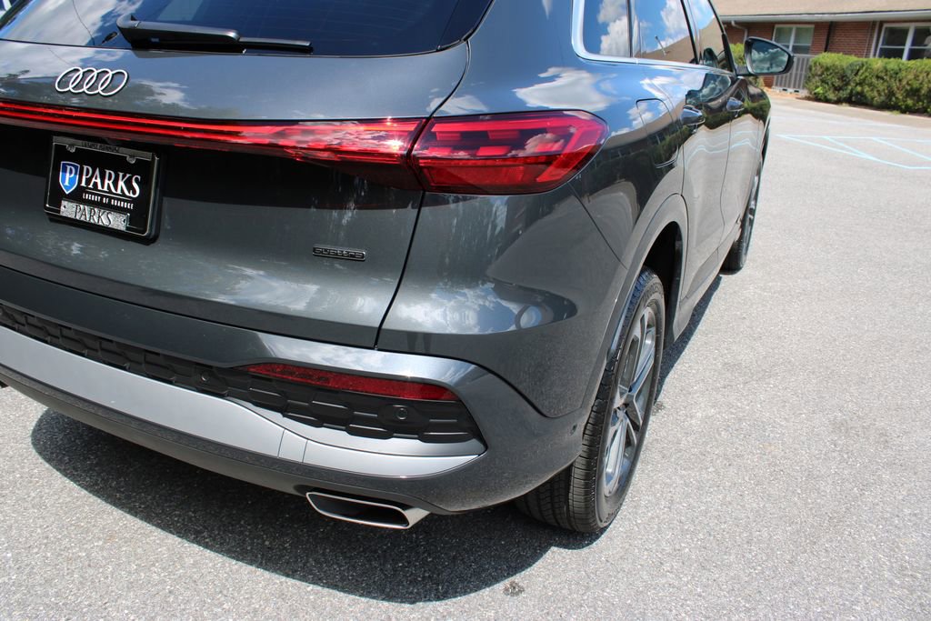 Certified 2025 Audi Q5 Premium Plus w/ Premium Plus image 45