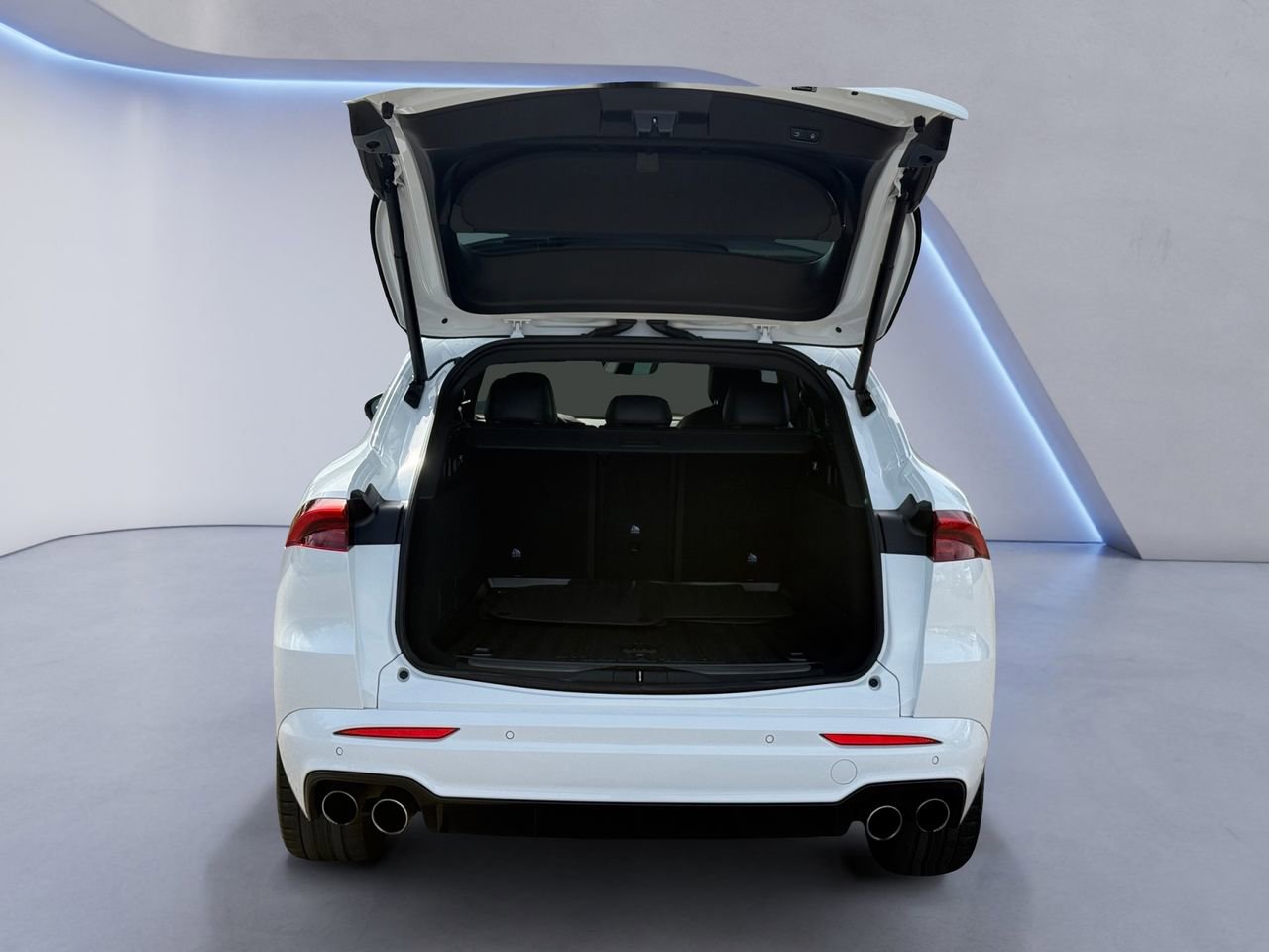 Certified 2023 Maserati Grecale GT image 13