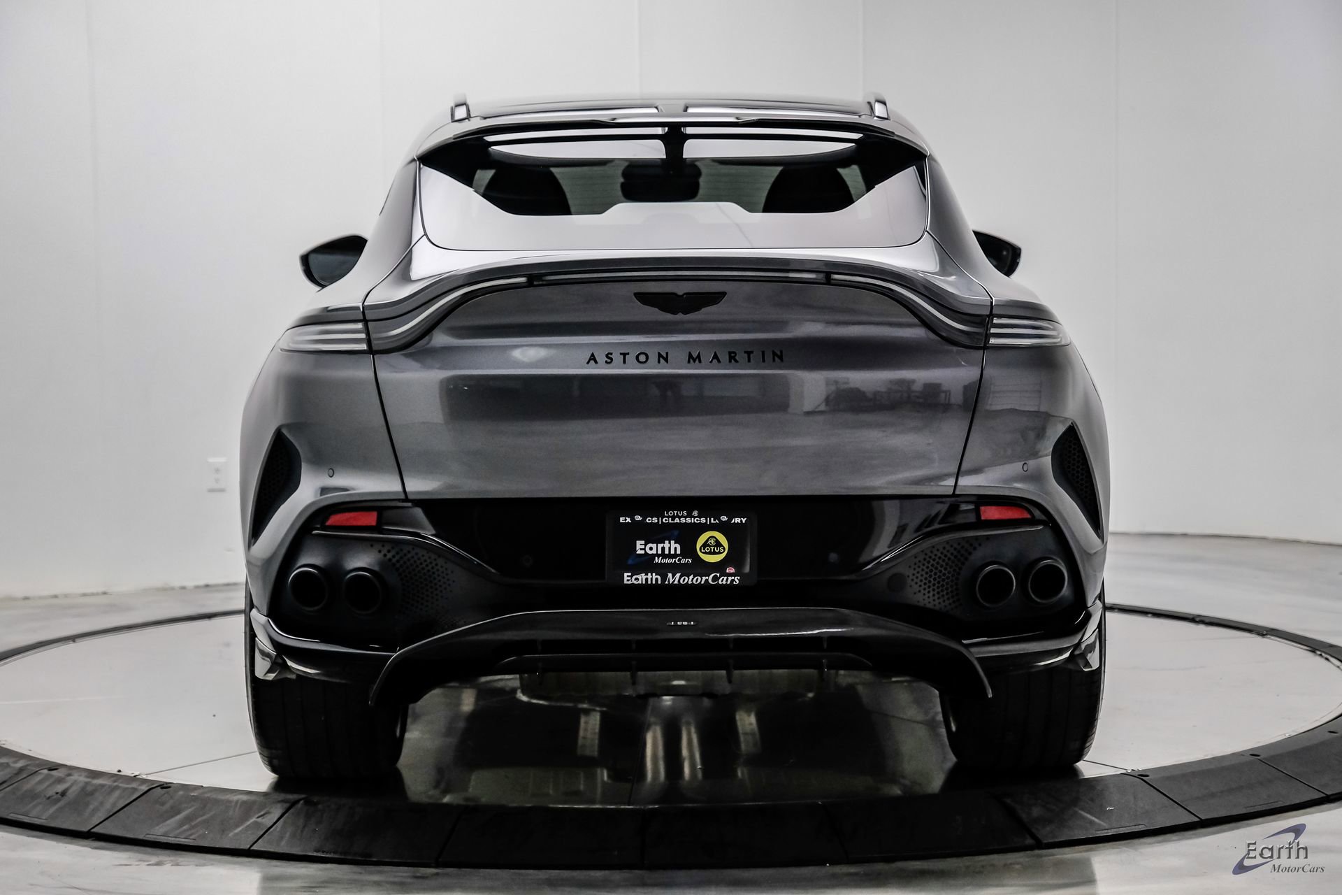 Used 2023 Aston Martin DBX 707 image 12