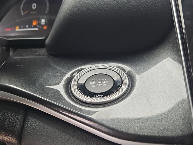 Used 2023 Jeep Grand Cherokee L Laredo RWD image 29
