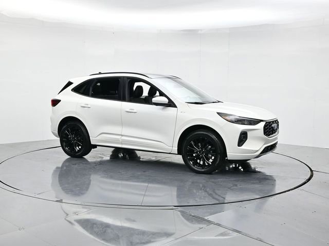 New 2025 Ford Escape ST-Line Elite w/ Premium Technology Package image 4