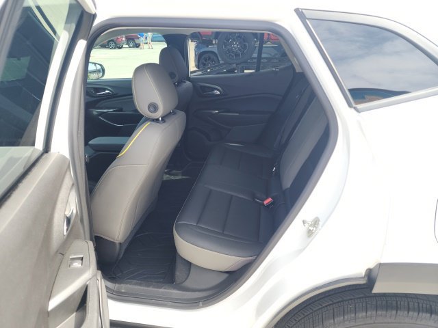 Used 2025 Chevrolet Trax ACTIV w/ Driver Confidence Package FWD image 21
