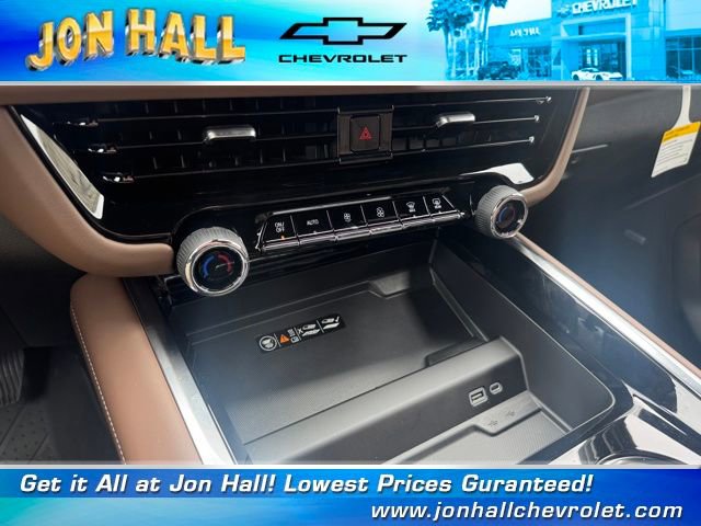 New 2026 Chevrolet Suburban High Country image 30