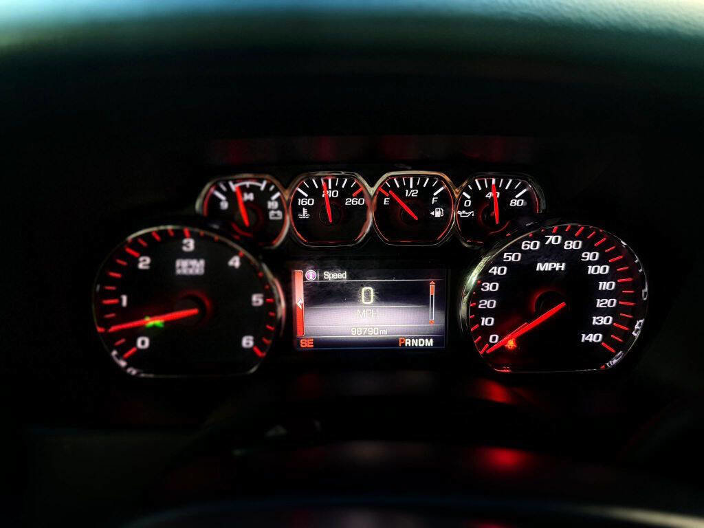 Used 2016 GMC Yukon XL SLE image 19