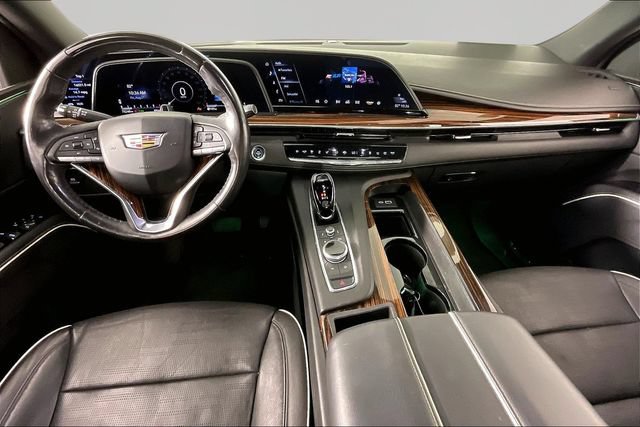 Used 2023 Cadillac Escalade Premium Luxury RWD image 6