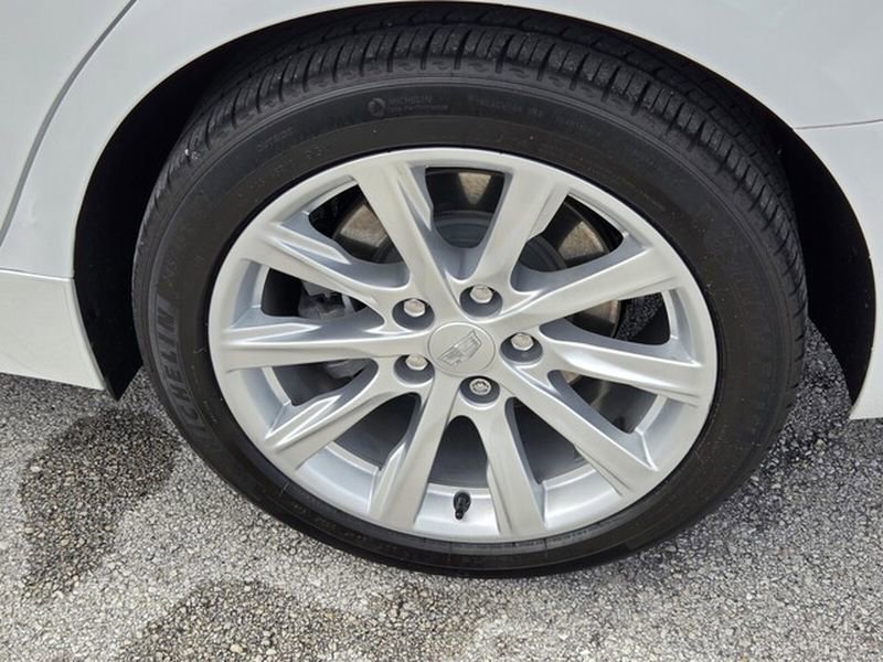 Certified 2022 Cadillac CT5 Luxury image 12