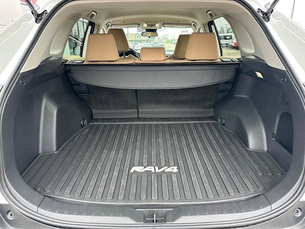 Certified 2025 Toyota RAV4 XLE image 9