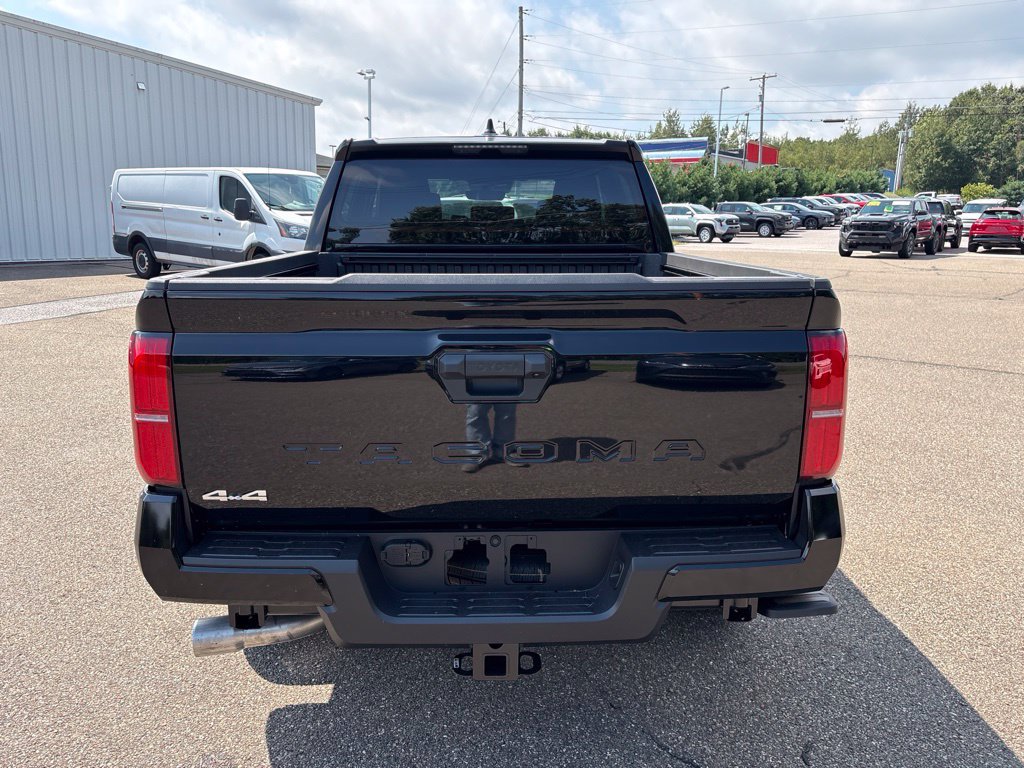 Used 2026 Toyota Tacoma SR5 AWD/4WD image 6