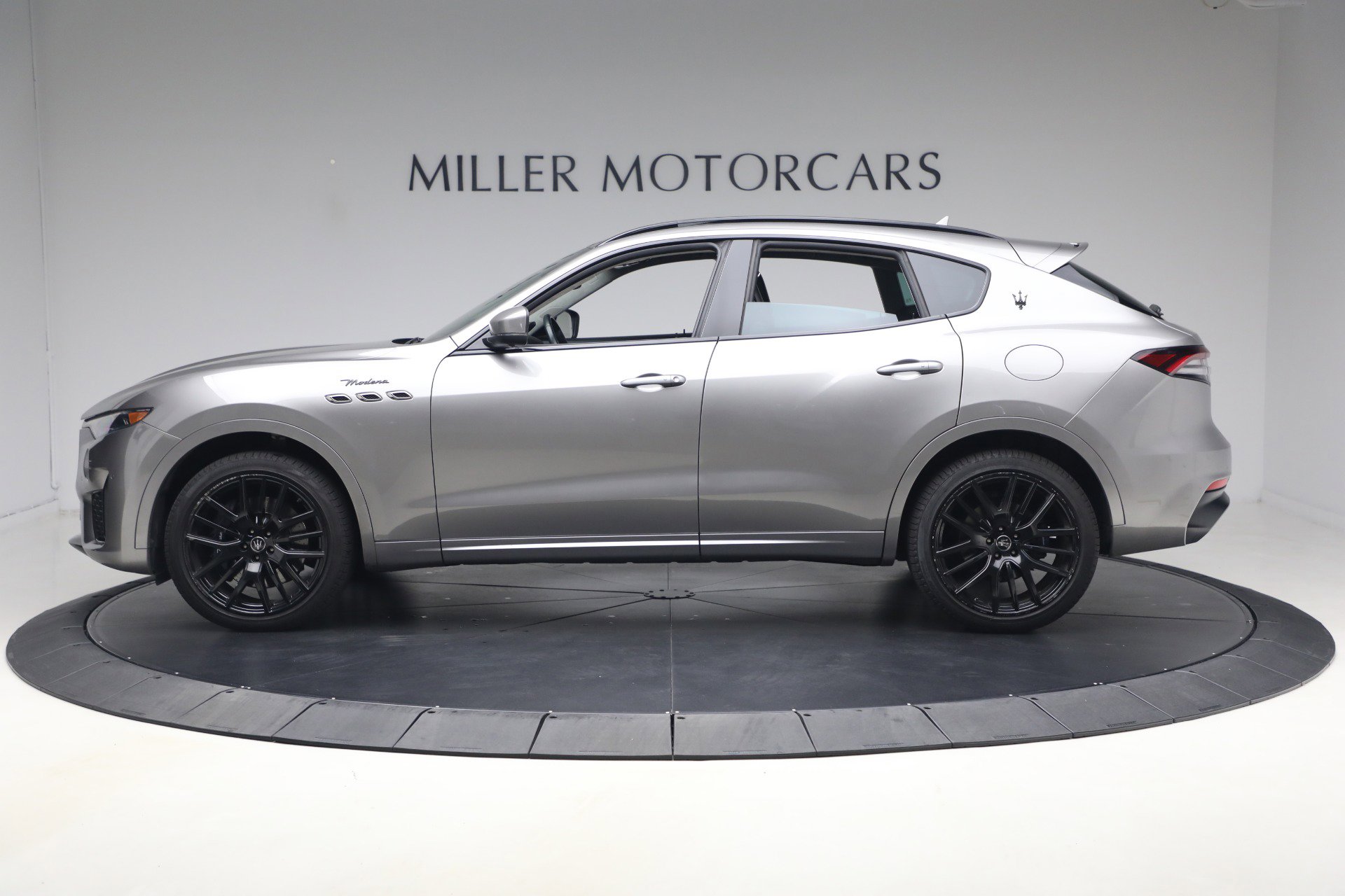 Certified 2022 Maserati Levante Modena AWD/4WD image 3