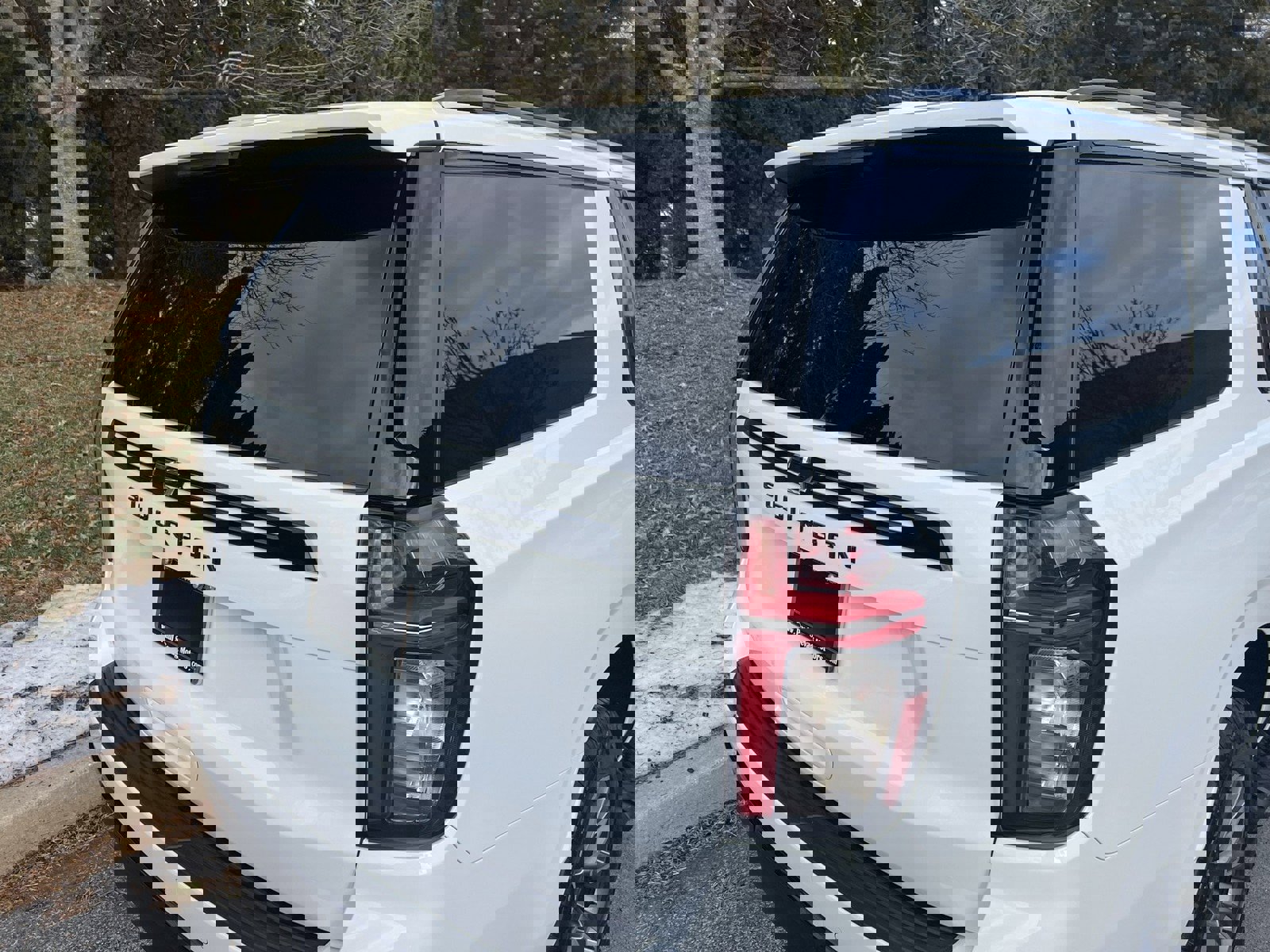 Used 2023 Chevrolet Suburban Z71 w/ Luxury Package image 55