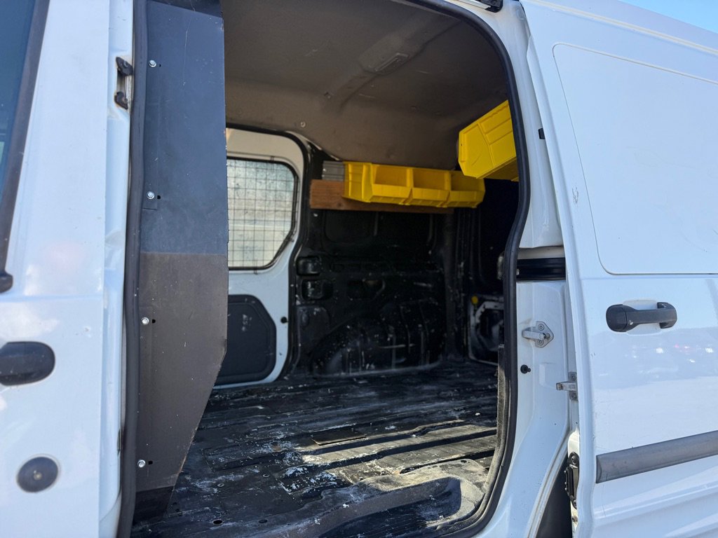 Used 2013 Ford Transit Connect XLT image 19