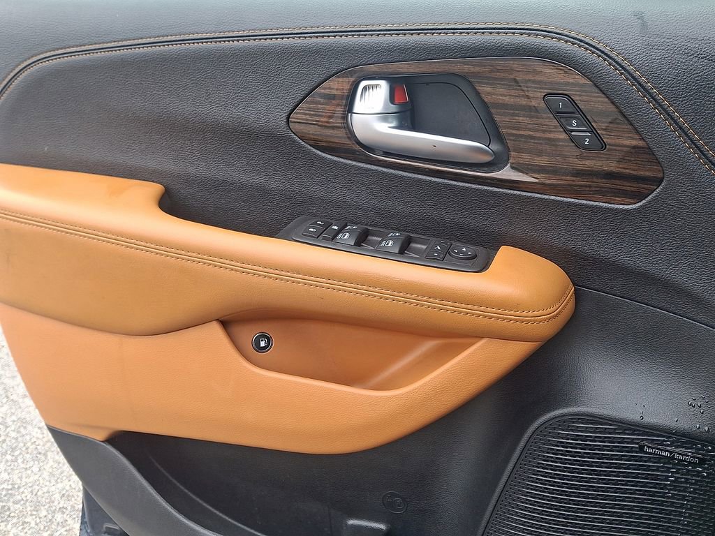 Used 2023 Chrysler Pacifica Pinnacle image 14