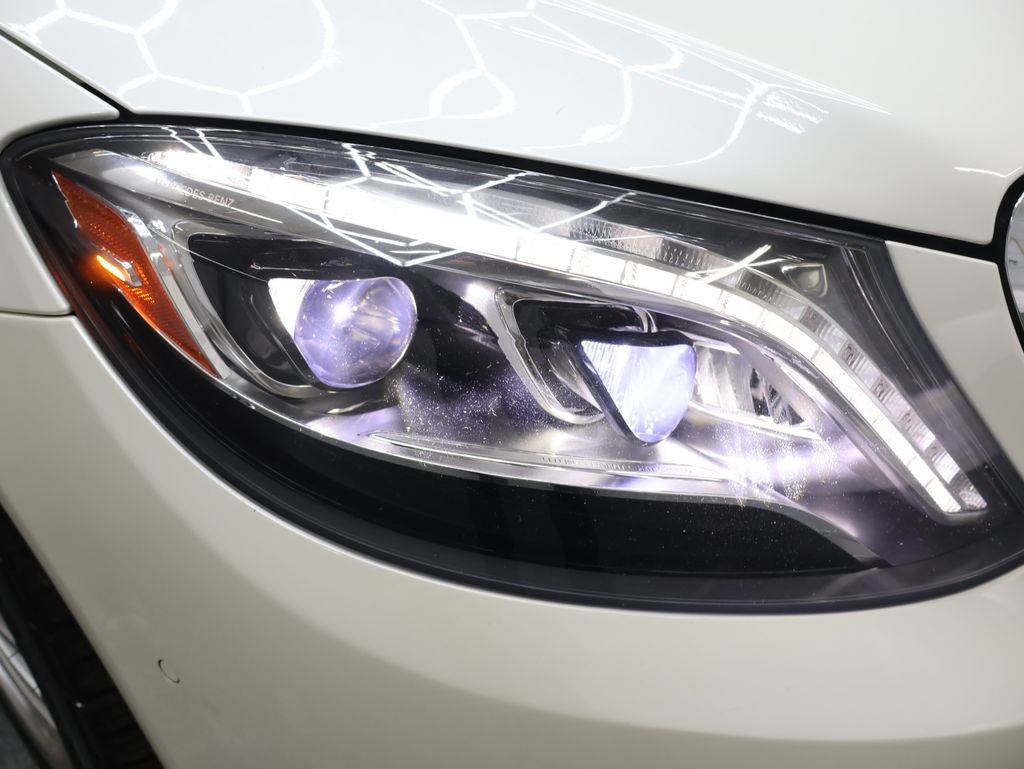 Used 2016 Mercedes-Benz S 550 4MATIC Sedan w/ Sport Package image 40