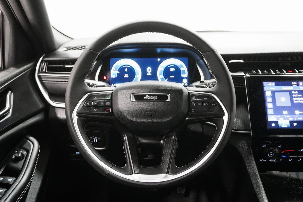 Used 2024 Jeep Grand Cherokee L Laredo image 19