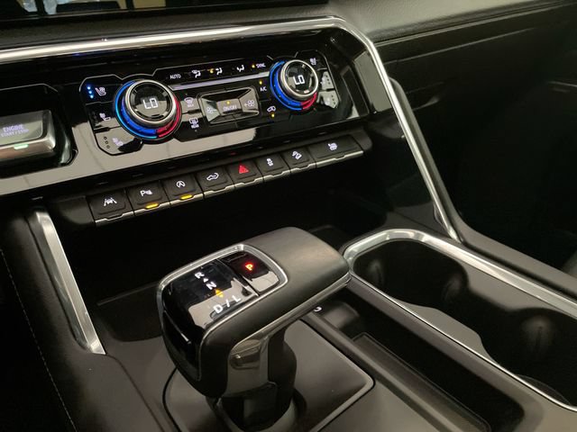 Used 2024 GMC Sierra 1500 Denali w/ Denali Reserve Package AWD/4WD image 24
