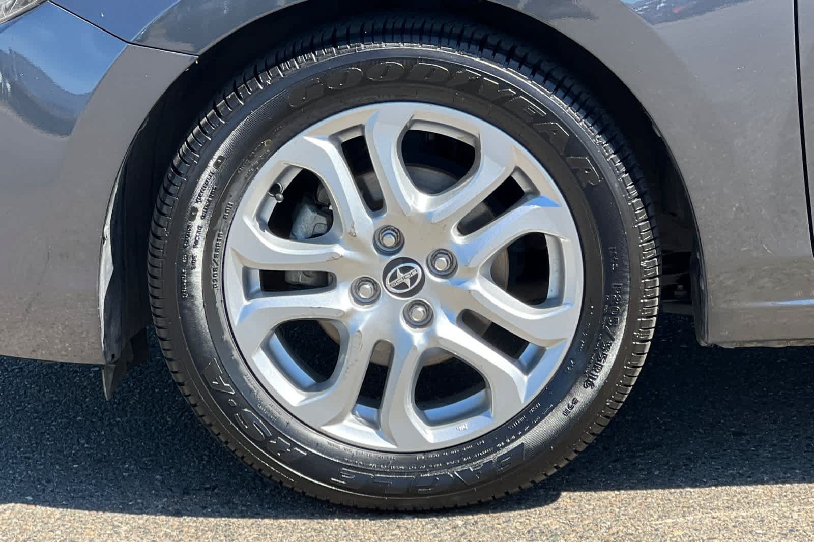 Used 2016 Scion iA FWD image 29