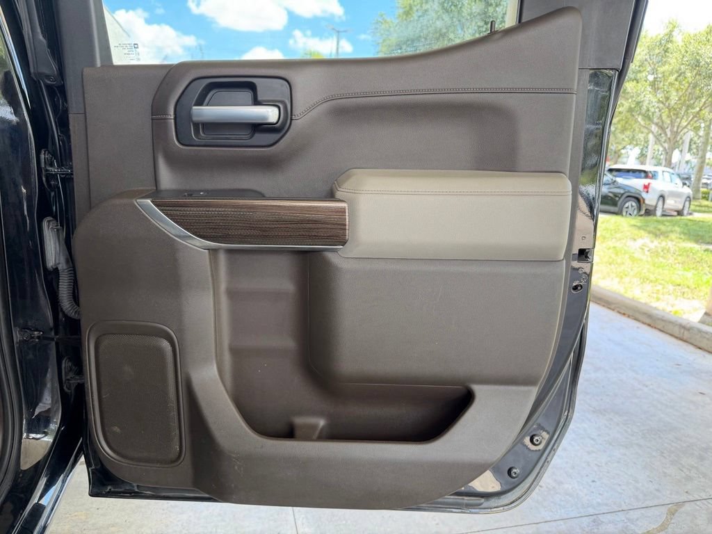 Used 2021 Chevrolet Silverado 1500 LT Trail Boss w/ Convenience Package II AWD/4WD image 33
