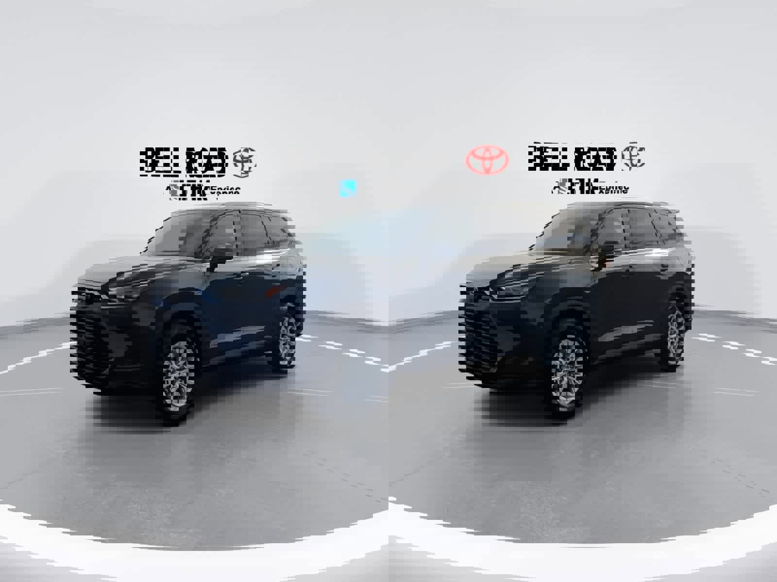 Used 2025 Toyota Grand Highlander AWD image 4