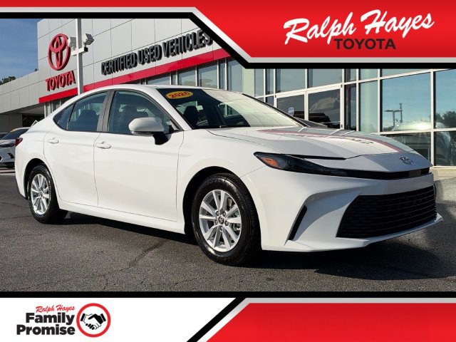 Used 2026 Toyota Camry LE w/ Convenience Package FWD image 1