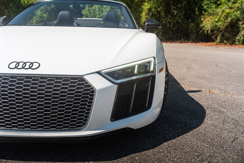 Used 2017 Audi R8 V10 AWD/4WD image 99