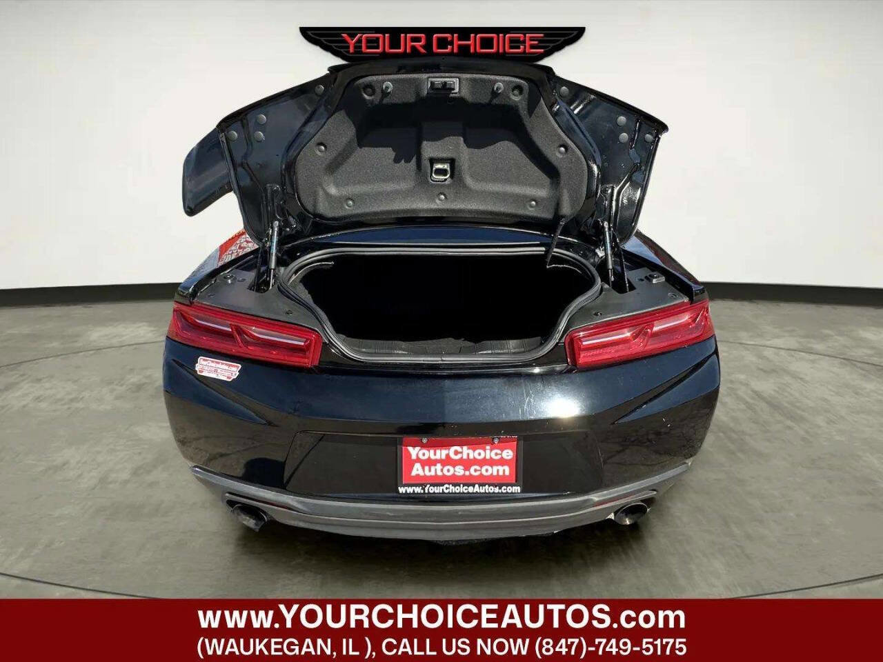Used 2017 Chevrolet Camaro LT RWD image 13