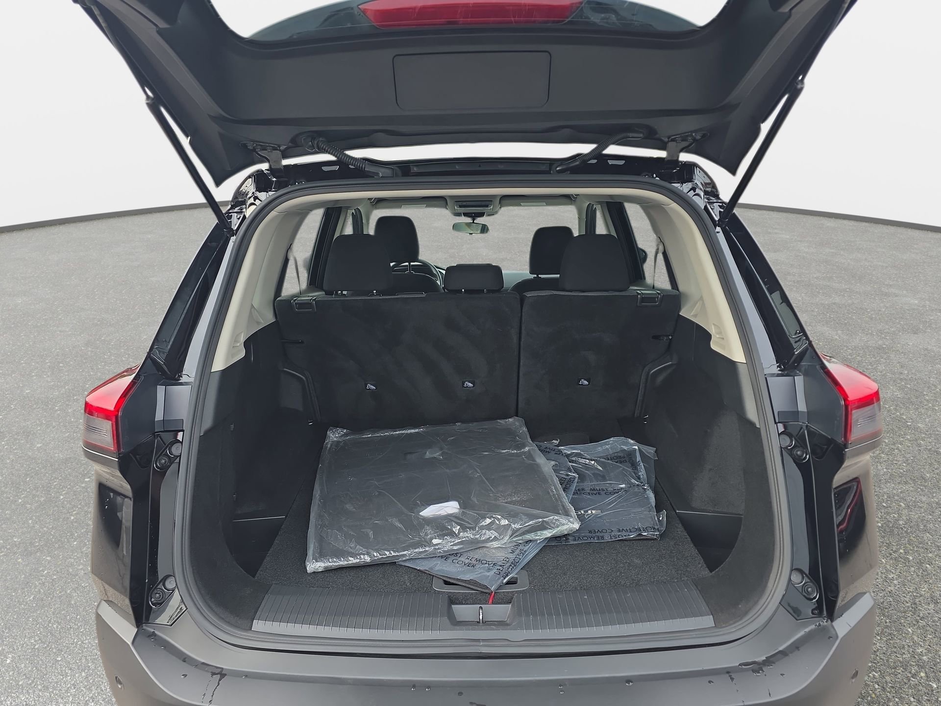 Used 2023 Nissan Rogue SV AWD/4WD image 12