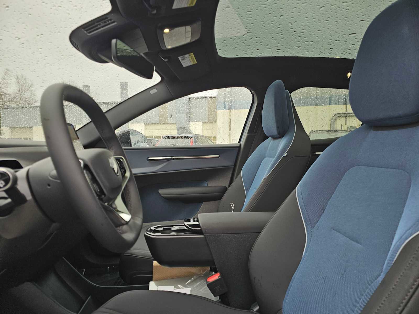 New 2026 Volvo EX30 Ultra w/ Climate Package image 22