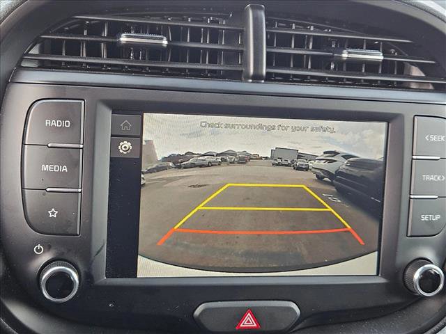 Used 2025 Kia Soul LX w/ LX Technology Package FWD image 14