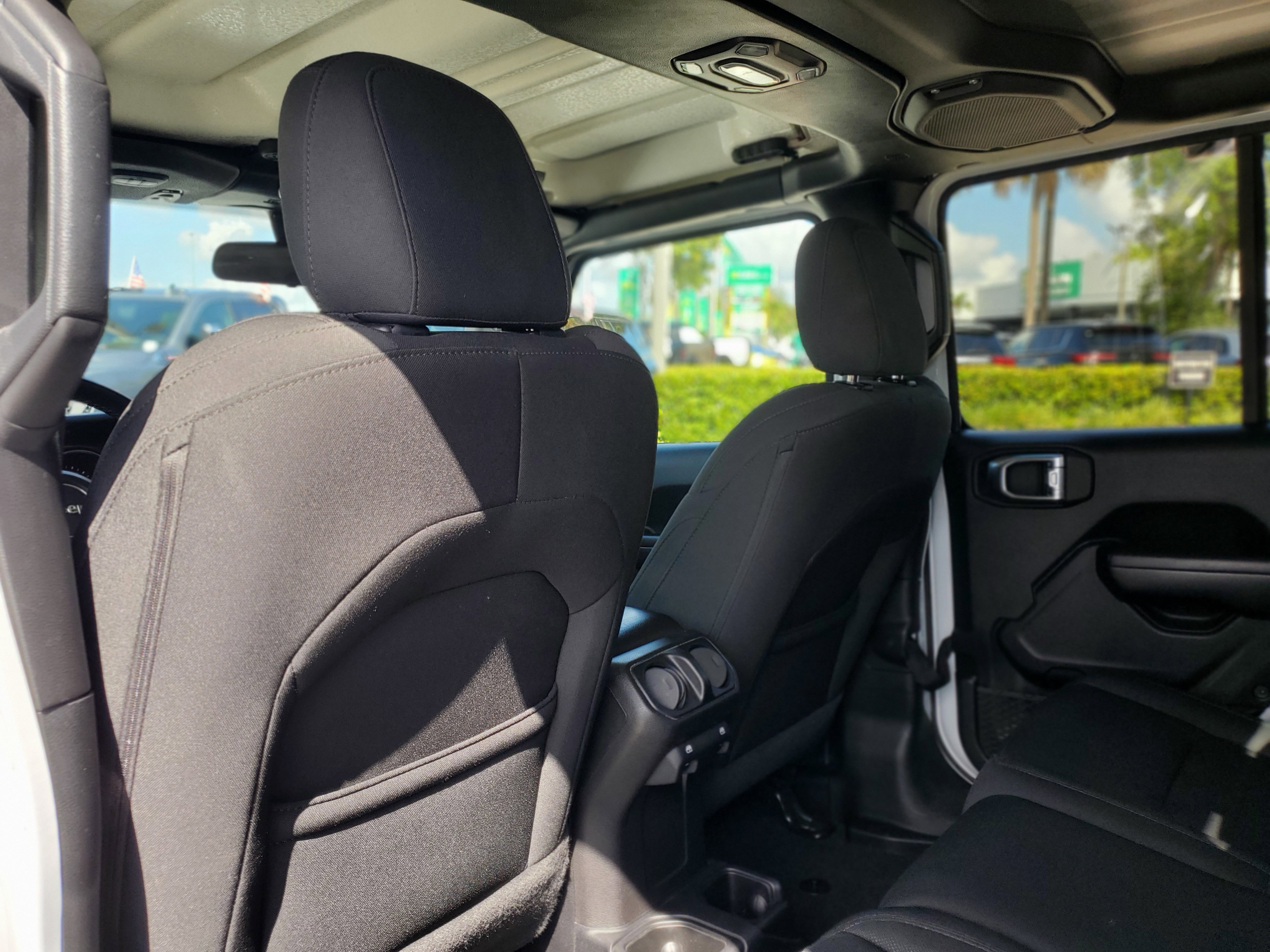 Used 2020 Jeep Gladiator Sport image 14