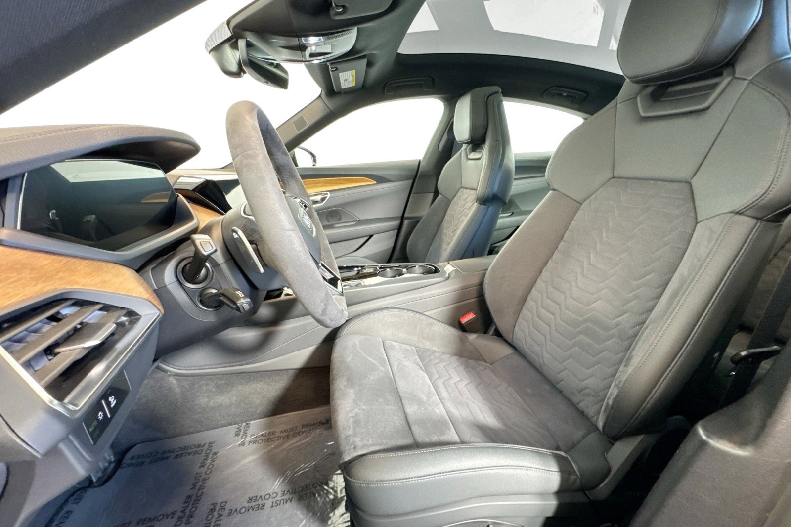 Used 2023 Audi e-tron GT Premium Plus AWD/4WD image 19