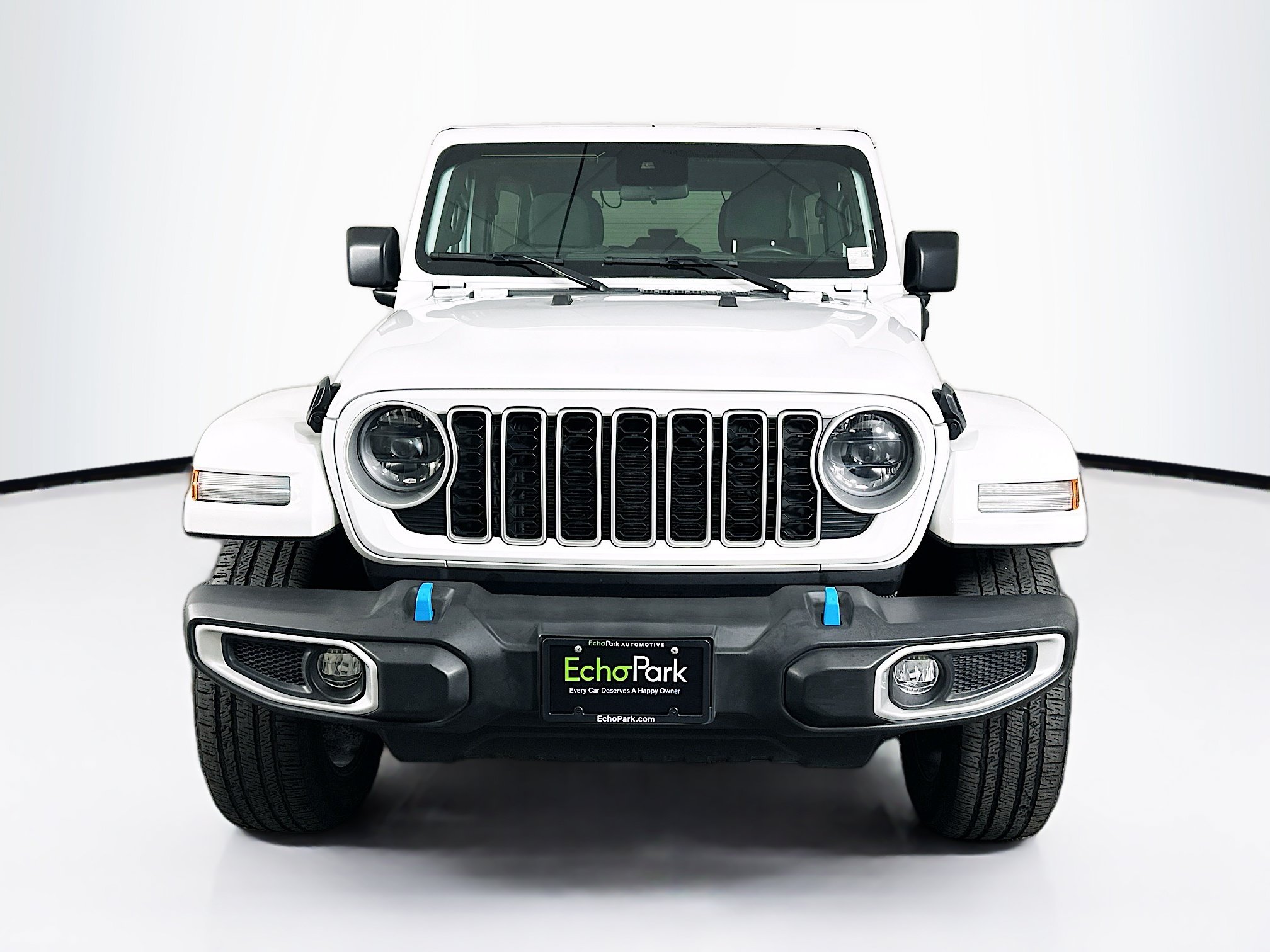 Used 2024 Jeep Wrangler Unlimited Sahara AWD/4WD image 2