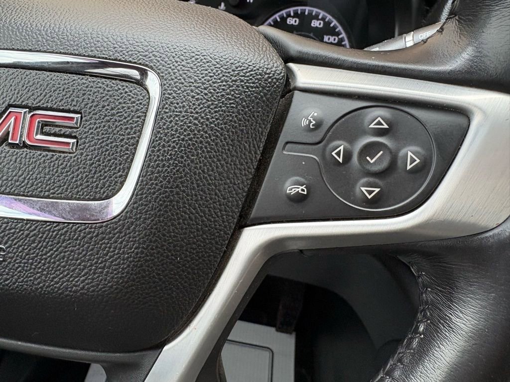 Used 2018 GMC Acadia SLE image 30