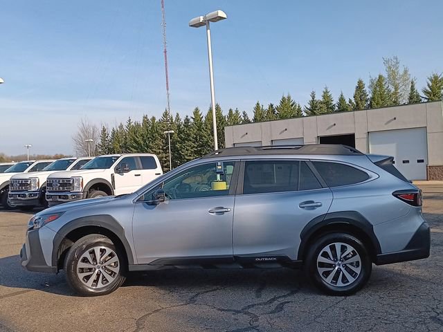 Used 2025 Subaru Outback Premium AWD/4WD image 23