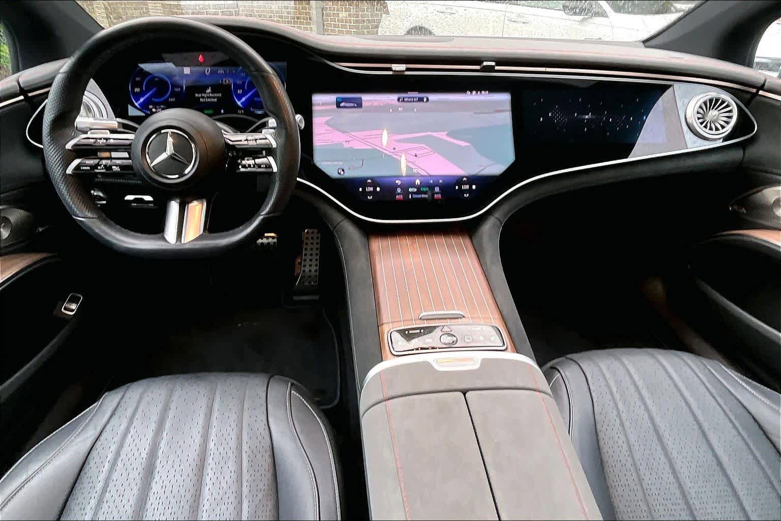 Used 2022 Mercedes-Benz EQS 580 4MATIC Sedan image 15