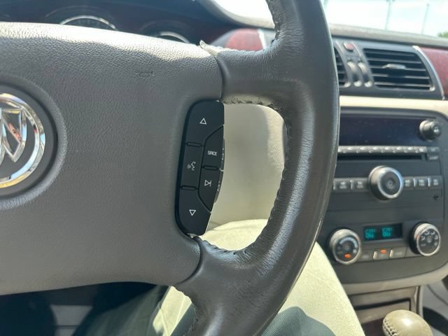 Used 2006 Buick Lucerne CXL w/ Luxury Package FWD image 36