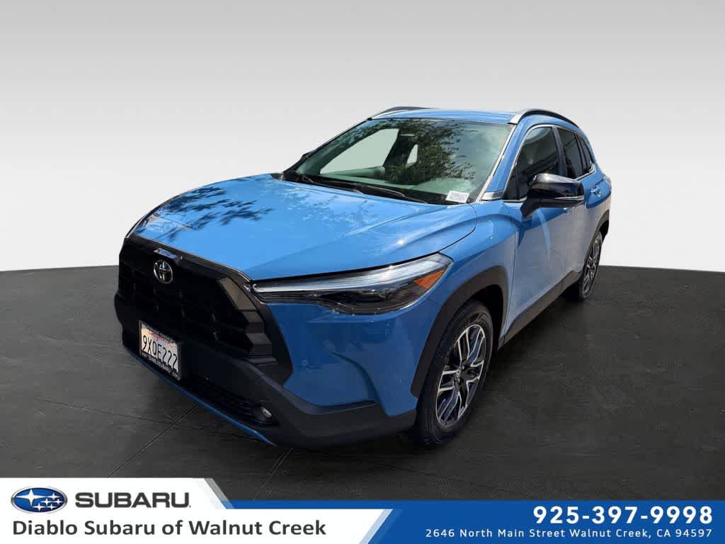Used 2026 Toyota Corolla Cross XLE w/ Convenience Package FWD image 1