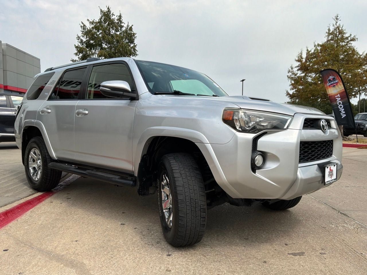 Used 2015 Toyota 4Runner Trail Premium AWD/4WD image 4