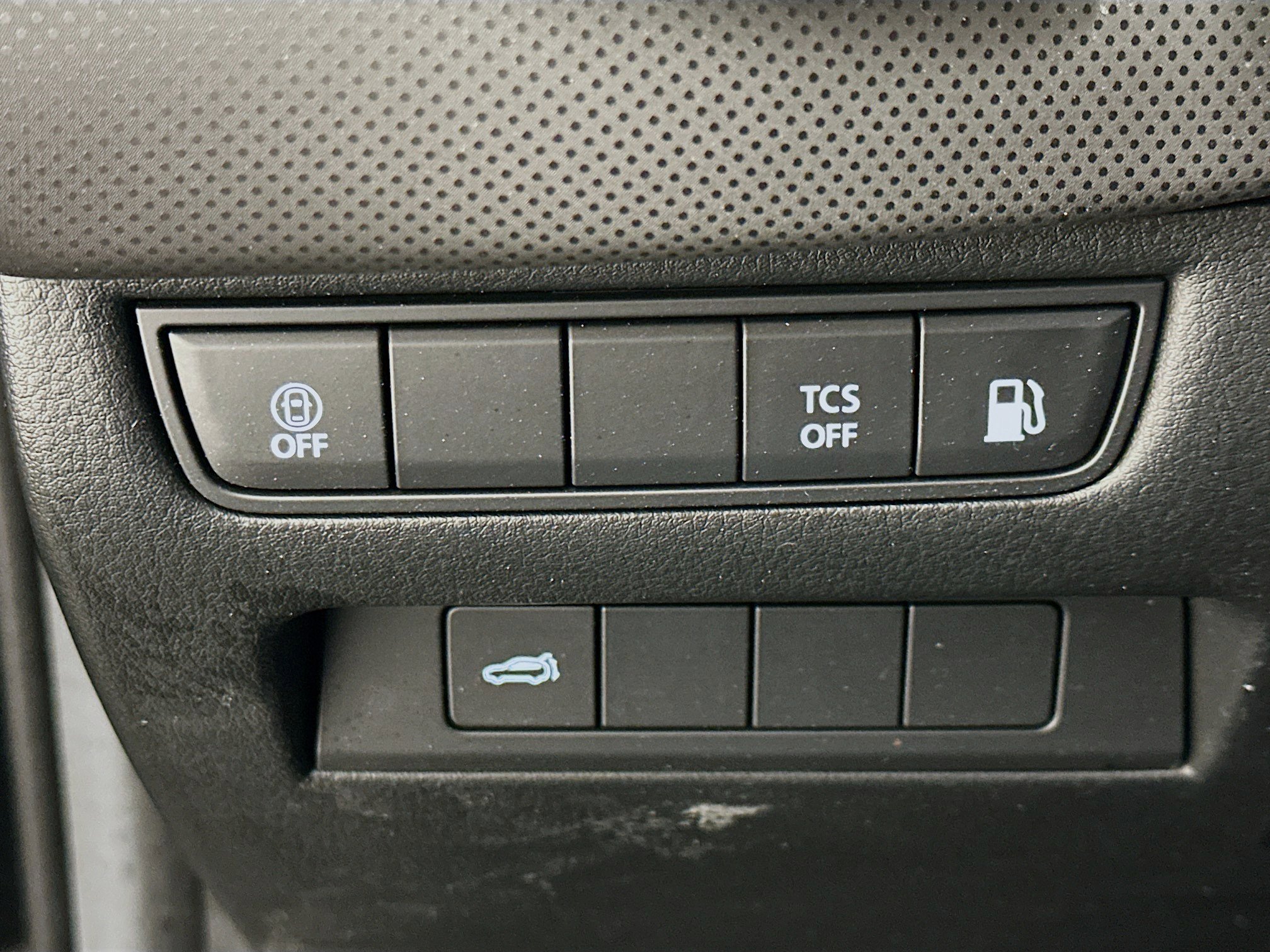 Used 2025 MAZDA CX-50 2.5 Hybrid w/ Preferred Pkg image 17