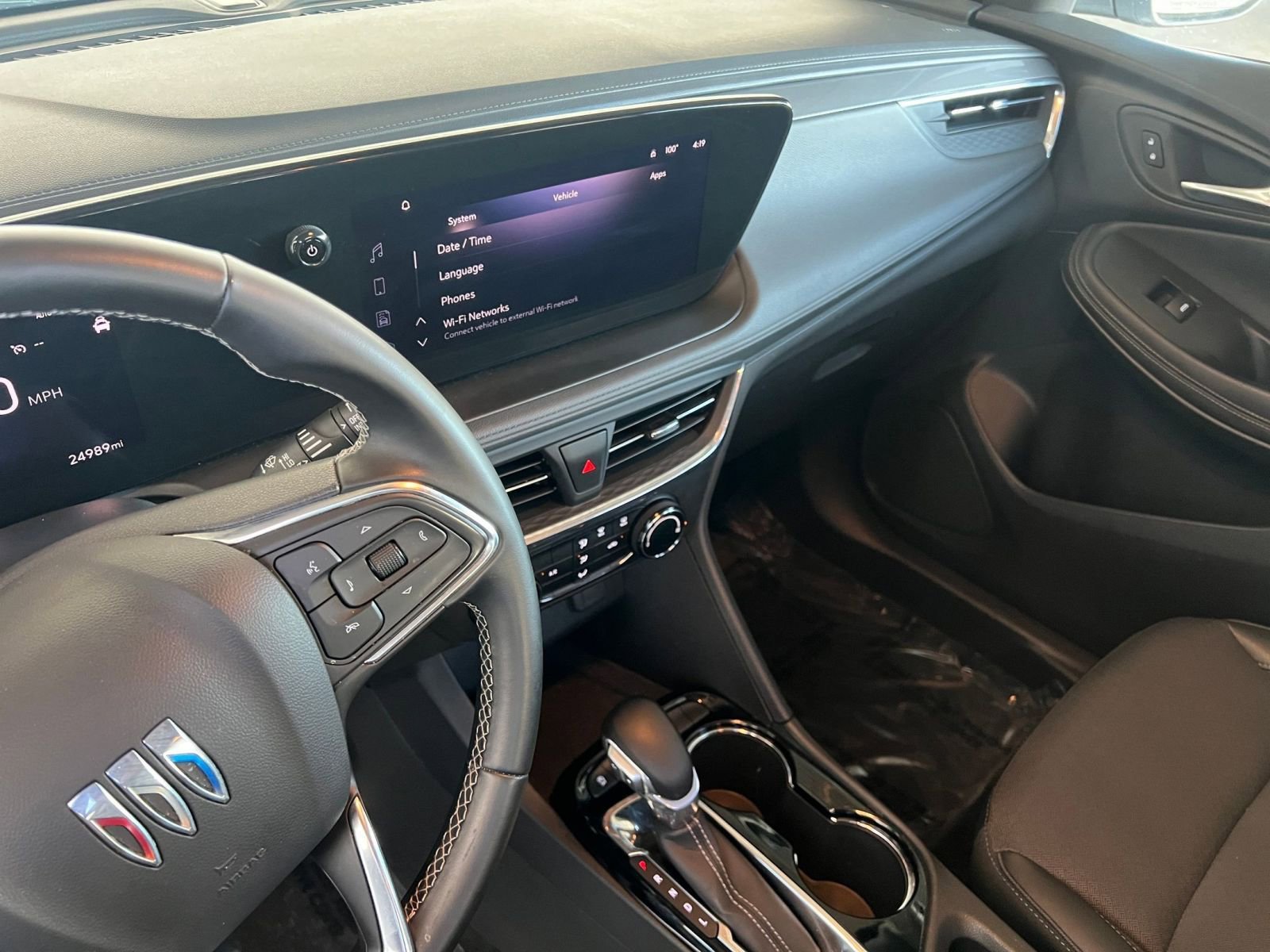 Used 2025 Buick Encore GX Preferred FWD image 17
