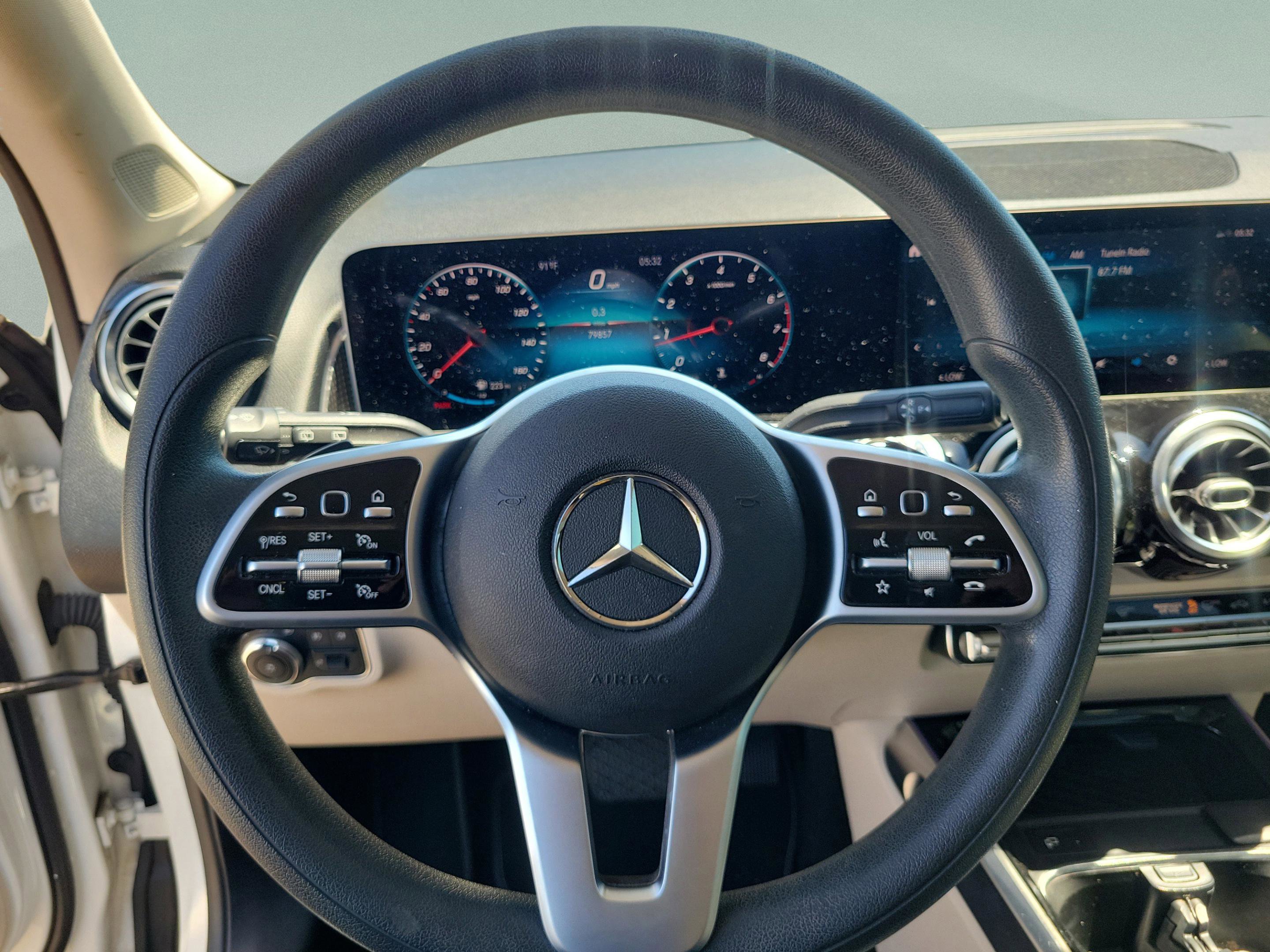 Used 2020 Mercedes-Benz GLB 250 image 24