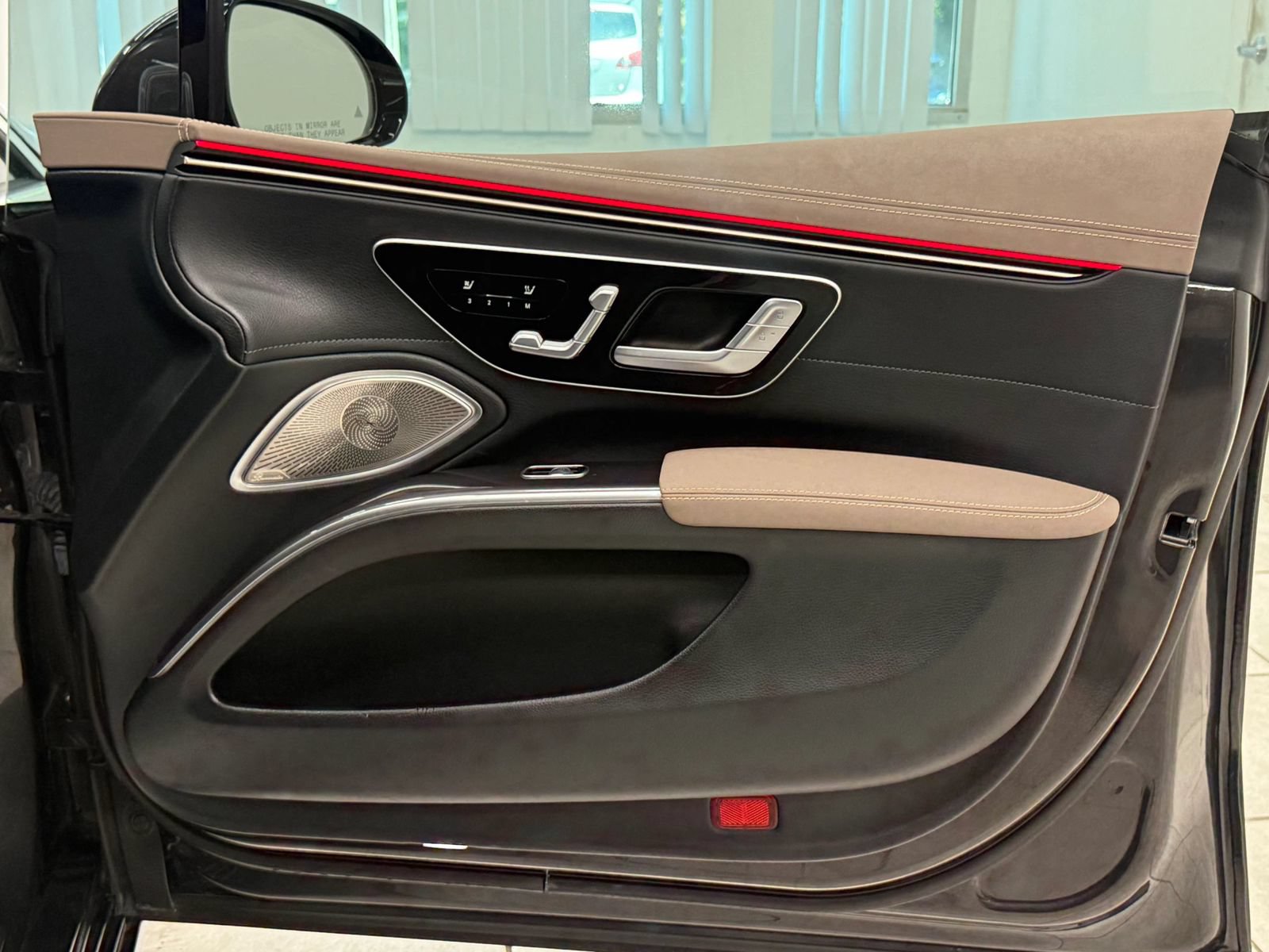 Used 2023 Mercedes-Benz EQS 450+ Sedan image 23