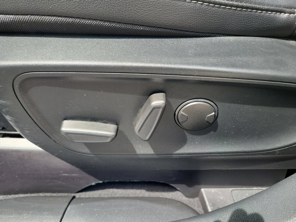 Used 2021 Ford Escape SEL FWD image 19