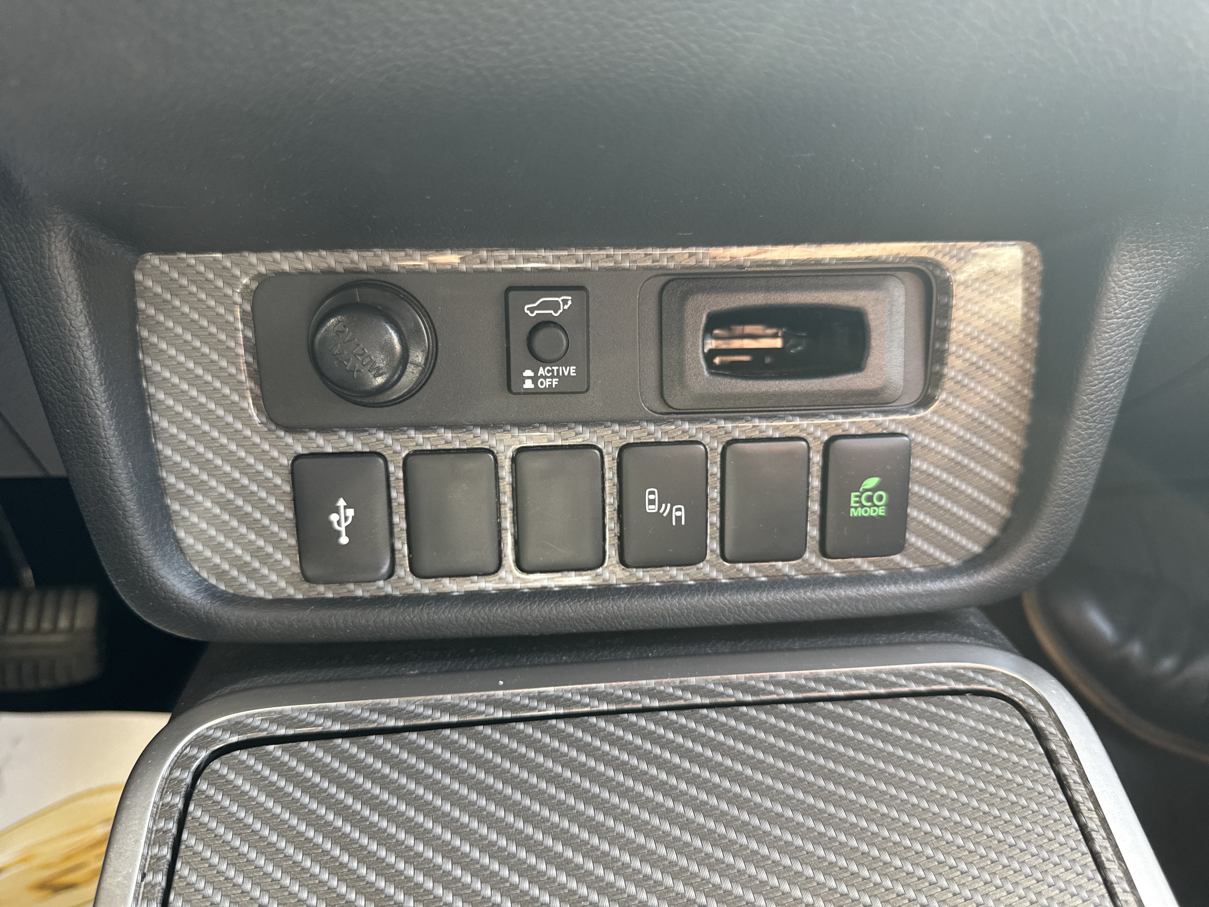 Used 2022 Mitsubishi Outlander SEL AWD/4WD image 16