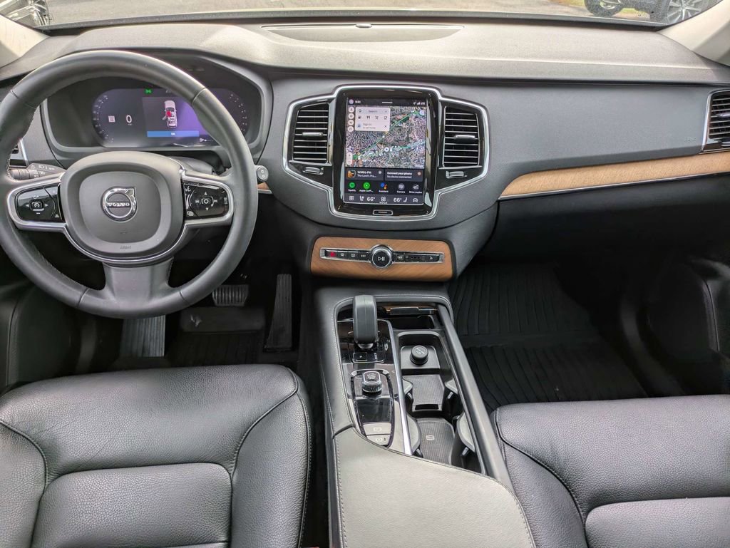 Certified 2023 Volvo XC90 B5 Plus w/ Protection Package Premier AWD/4WD image 16