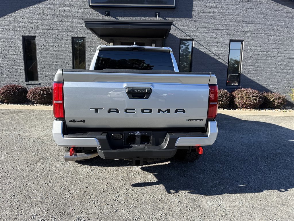 Used 2025 Toyota Tacoma TRD Off-Road image 4